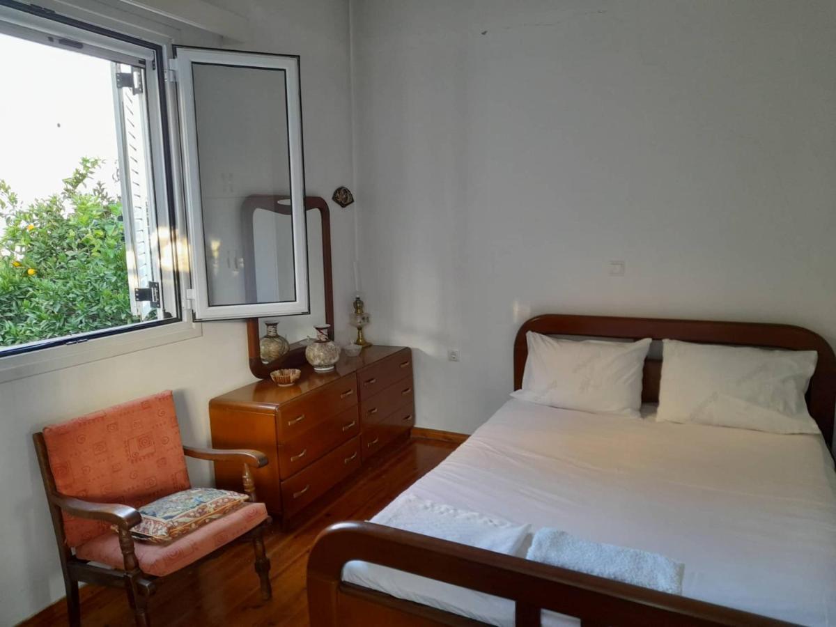 Vacation House Dionysia Villa Aigio Exterior photo